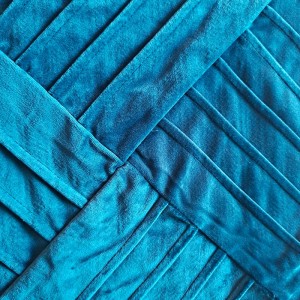 재활용 된 벨벳